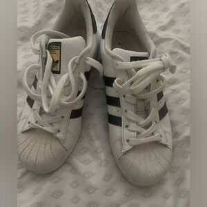 Adidas superstar